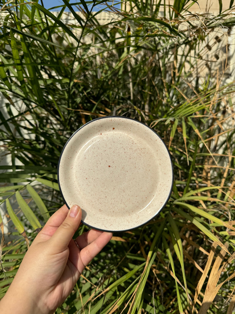 Neutral Border Plates
